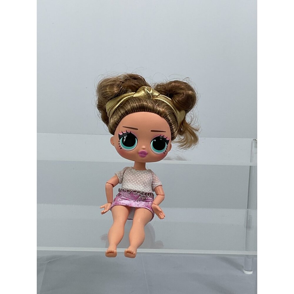 L.O.L. Surprise! Tweens Fashion Doll Fancy Gurl With Heart Belt & Glitter Top